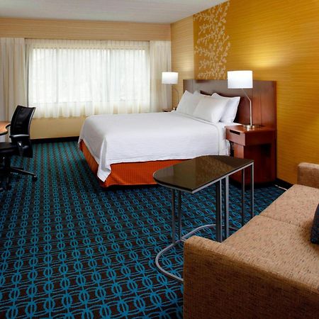 Fairfield Inn & Suites Парсіппані Номер фото